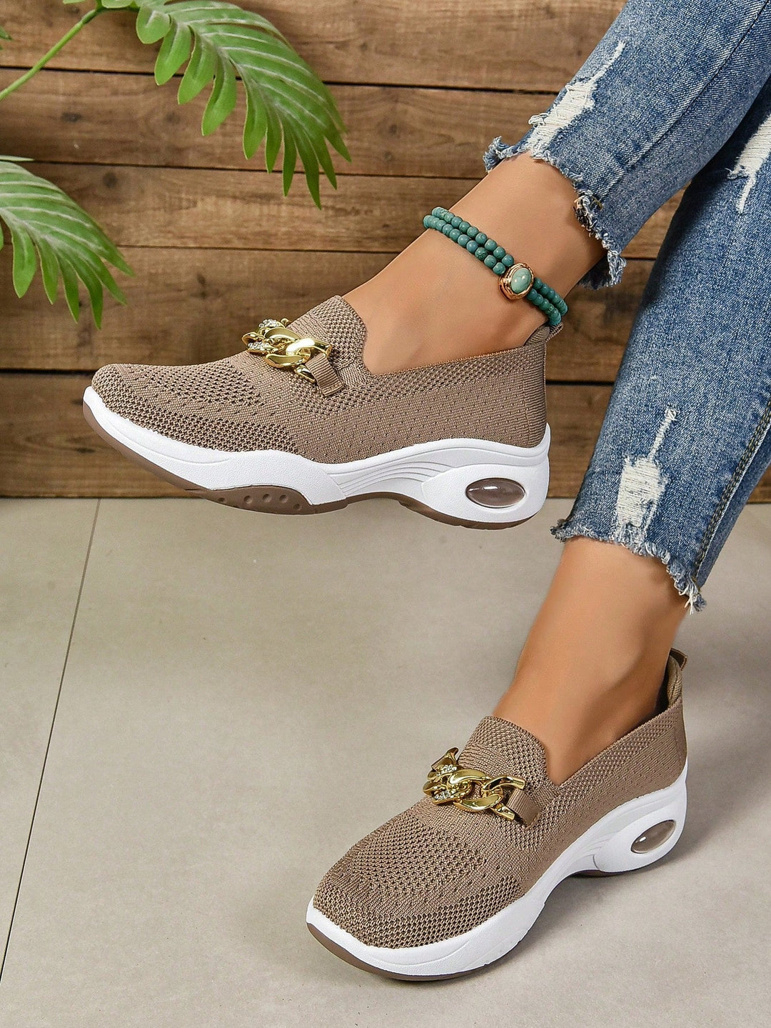Aila | Women Lightweight Orthopedic Shoes