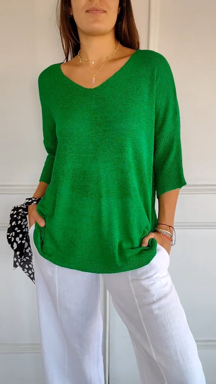 Jill | Women’s Timeless V-Neck Top