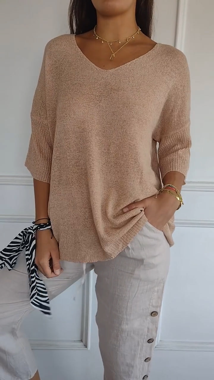 Jill | Women’s Timeless V-Neck Top