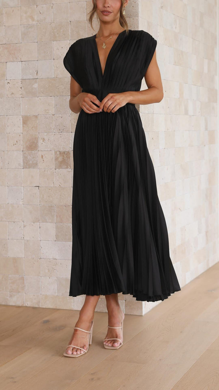 Selene | Women's Pleated V-Neck Maxi Dress