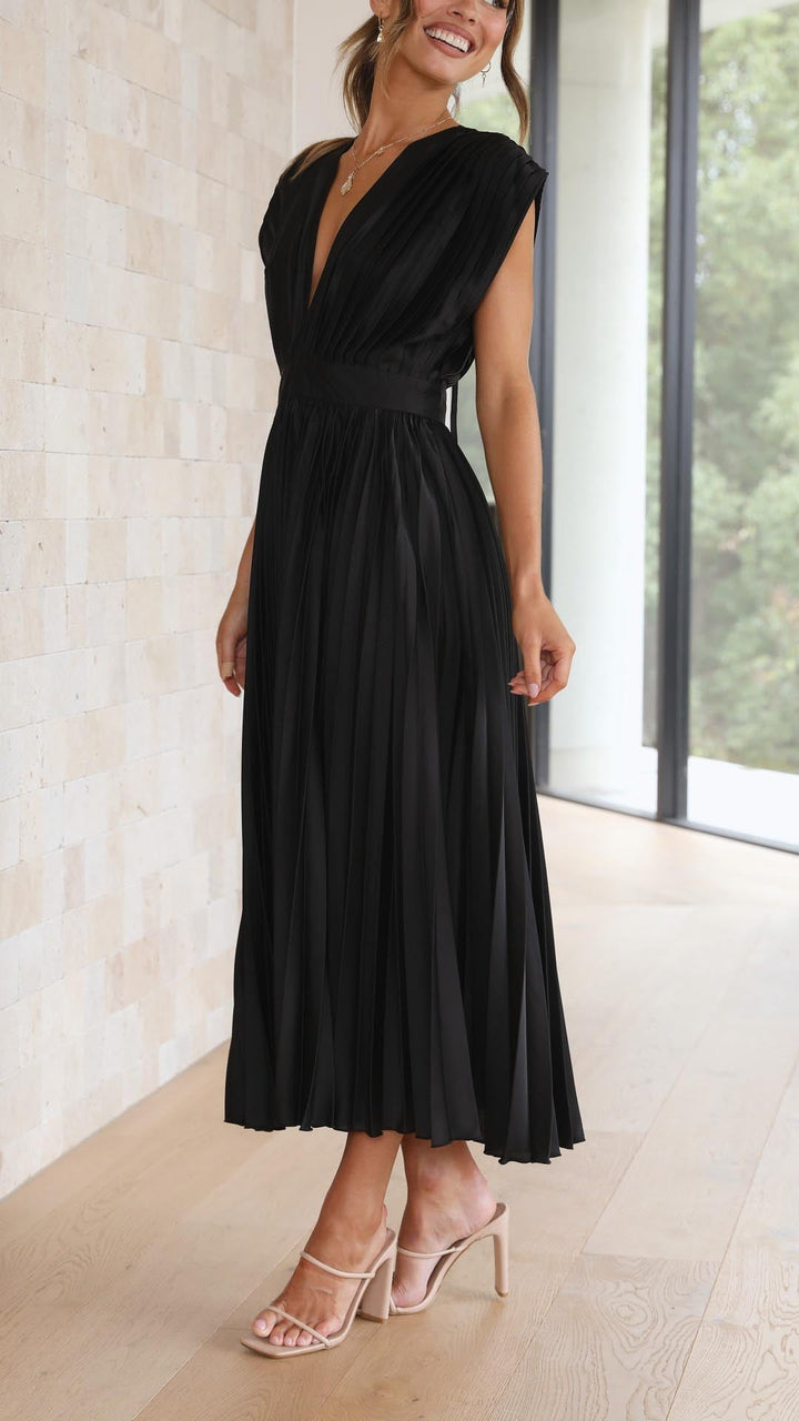 Selene | Women's Pleated V-Neck Maxi Dress