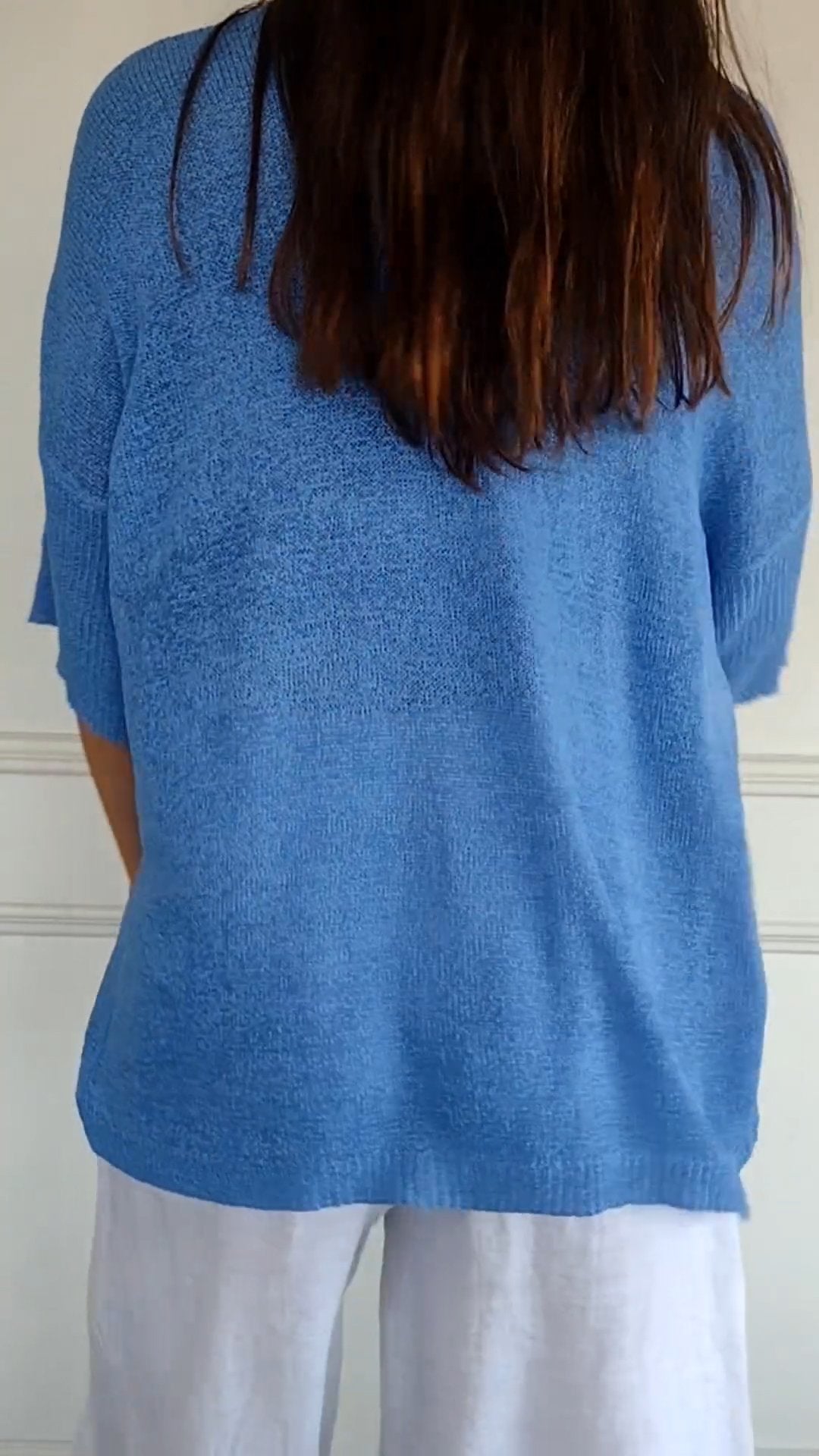 Jill | Women’s Timeless V-Neck Top